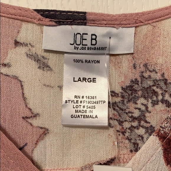 Joe B Women’s Floral Crop Top - Picture 4 of 5